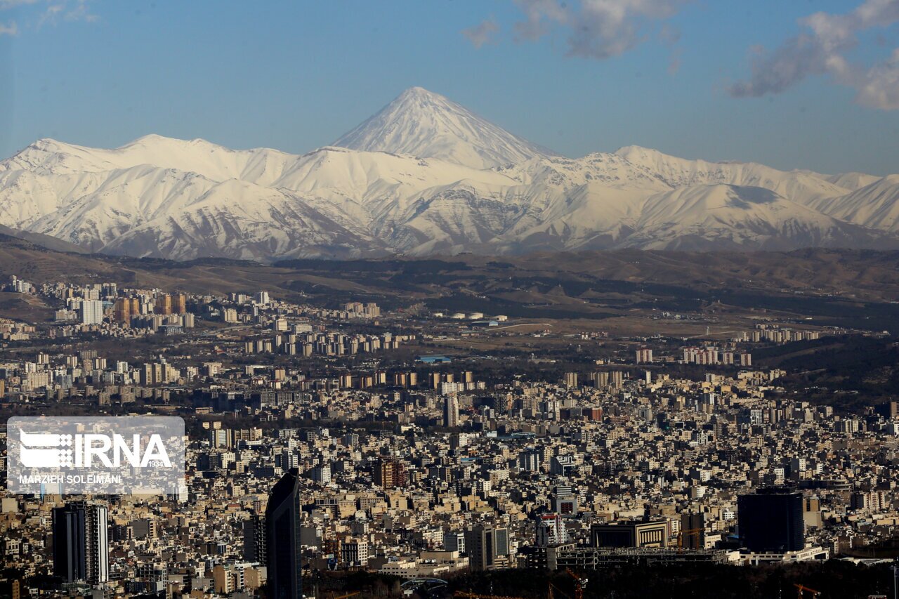 هوای تهران قابل قبول است