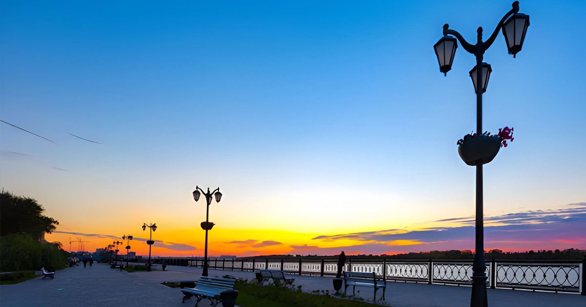 پایه چراغ روشنایی خیابانی؛ ویژگی‌ها و استانداردها