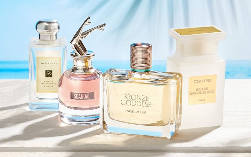 ادکلن | استایل راهنمای خرید عطر زنانه خنک برای سفرهای تابستانی